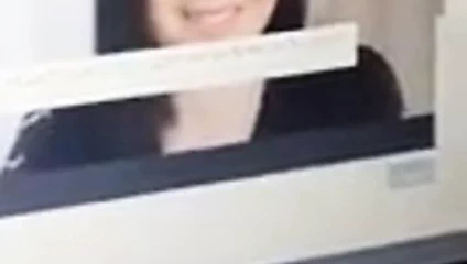 MA BITE EST TELLEMENT PETITE QU ELLE N Y CROIT PAS CES YEUX