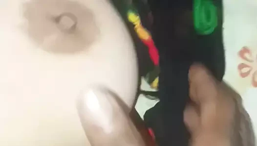 Sevimli Hintli kız sikiliyor