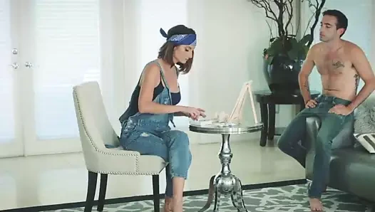 Orgazm bir anda yoğun ilgi gören sıska var üçlü ile üvey ünlü