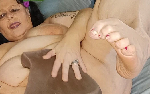 Ben çok kötü bir kız oldum baba götüme şaplak atıp amımı cezalandıracak mısın?