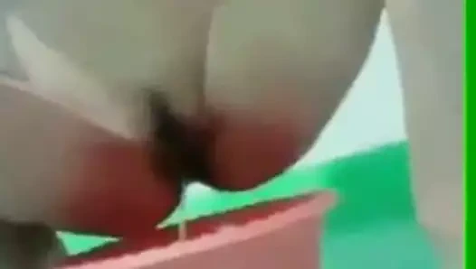 tesettür Endonezya kız pissing