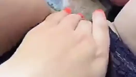 kız arkadaş alay içinde külot