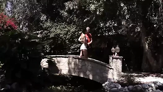 Bal altının üvey kardeşi