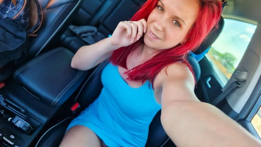 Один в машине — после покупок становится жарко