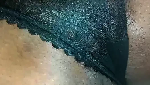 Gece yarısı sikilmek istiyor