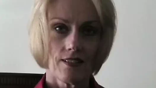 Müthiş milf bebek gets aşağı at evde