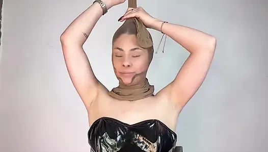 Külotlu çorabımla oyna