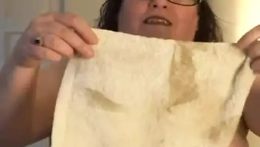 Kirli görünebilir ama bu sadece bir sahne, beni yargılama