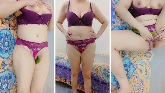 Üzerine salatalık sokarak amımı her yerinden siktim!! Gel senin için amımı açmamı izle!!