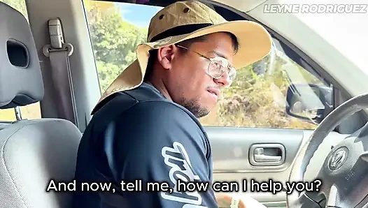 Para Için Çaresiz Olan Seksi Orta Yaşlı Seksi Kadın Çiftçi Tarafından Sikiliyor - Bakış açısı