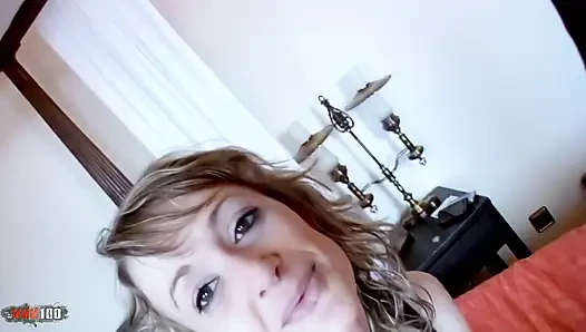 Sıska Fransız sarışın Evy Sky ile ateşli seks kaseti