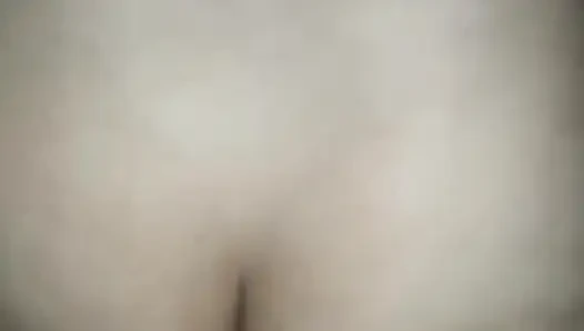 Sert sikişiyor