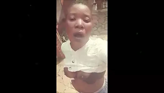 Dışarıda yürümek ile samantha johnssons oynama ve öpme ona göğüsler