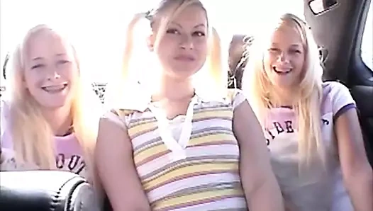 Milton ikizler sarışın genç kızla lezbiyen oluyor