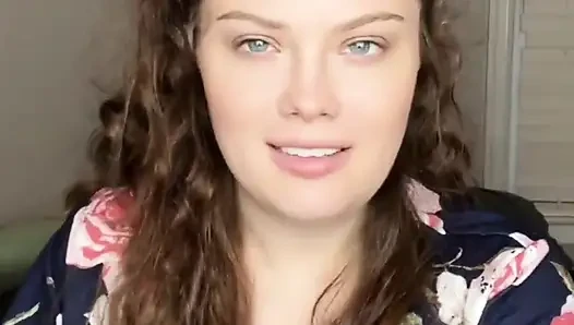 Üvey anne bakış açısı babanın büyük yarağını seninkiyle karşılaştırıyor