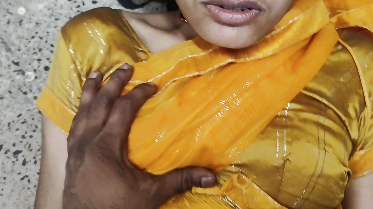 Sapna bhabhi ka chut ka Bal Nikal Ke Chudai karwai hindi Sex video