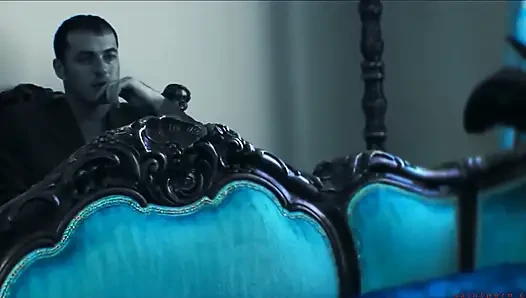 Mandy Bright ve Maria Bellucci yeni nesile alışıyor