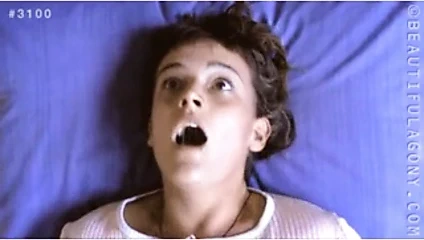 Birinci kural. Bayan önce boşalan.