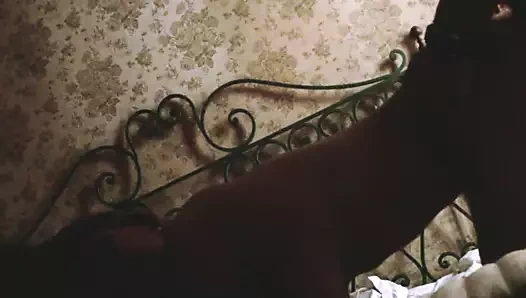 Sikme sarışın kaltak