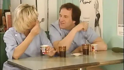 Seksi sarışında büyük olgun yarak