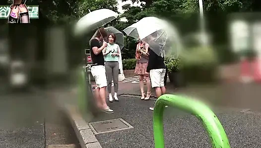 Şok edici güzellik, karşı konulmaz çekiciliğe sahip genç olgun baştan çıkarıcı kadın - b