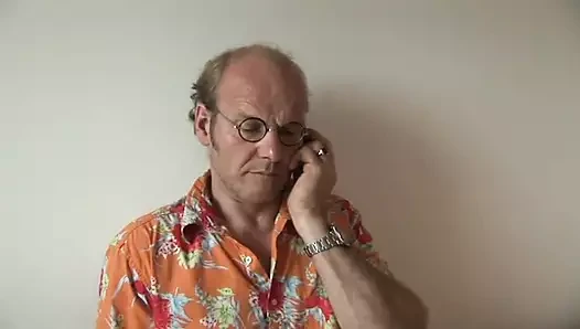 Berlin'de skandal! aldatan busty karısı onu kedi kocasının en iyi arkadaşı tarafından çarptım alır