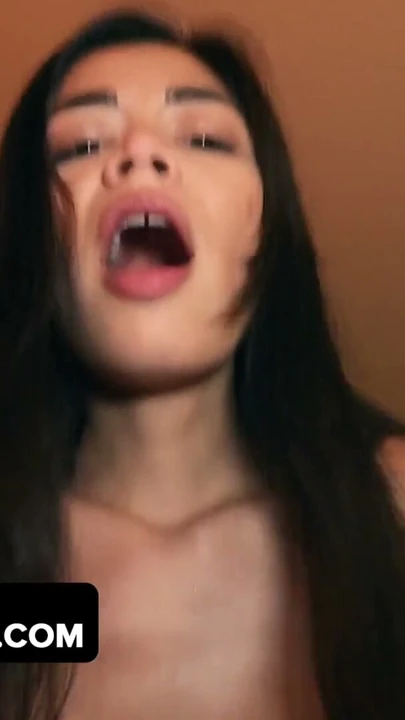 Dadcrush - sevimli hemşire üvey kız Scarlett Alexis üvey babasının boşalmadan ne kadar dayanabileceğine test ediyor | Klip 2