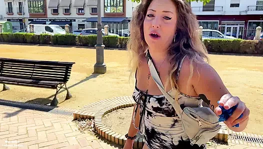 Parkta seks ve sidik duşu - gırtlağına kadar - işeme - açık havada seks - yüze boşalma - göt yalama - amcık sikişi - yarağa tükürme