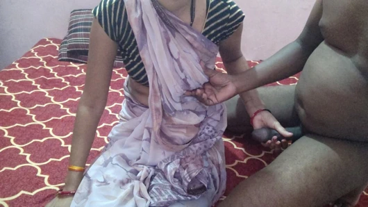 Ateşli seksi romantizm ve domaltmalı sikiş Hintli yenge