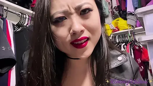 Ateşli kaltak Asyalı piliçle cennette 7 dakika -asmr bakış açısı seks