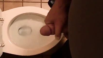 Yumuşak penis...iş yerinde tuvalette harika orgazm