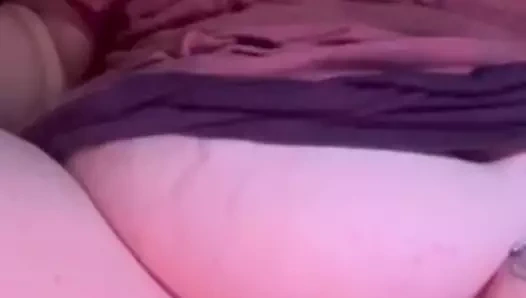 Boşalmaya ihtiyaç duyuyor