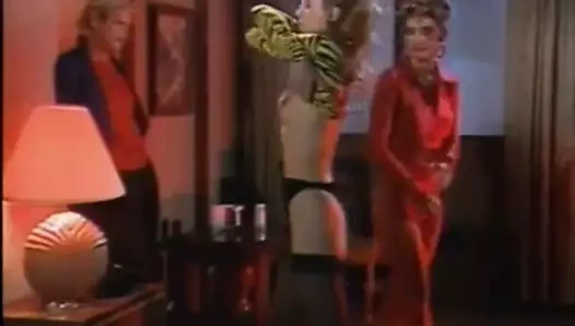 Bağbozumu taija rae üçlü