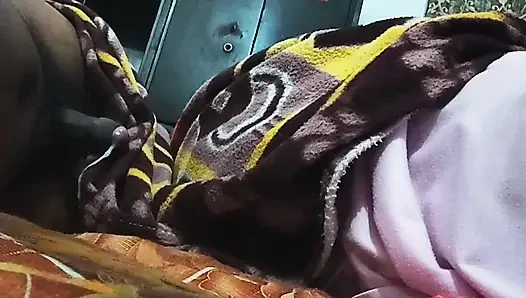 Ben ve karım evde kötü sikişiyor
