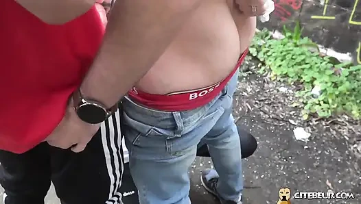 Citebeur - seksi eşcinsel Arap oğlan yarak emici için iki büyük yarak