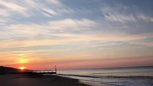 Şehirde kapalı kalmış tüm arkadaşlarım için gün doğumu