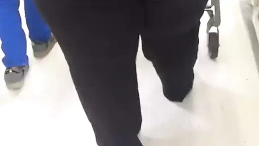 Büyük siyah ganimet bbw içinde mağaza