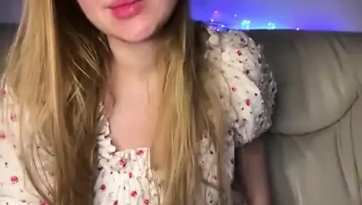 Seksi çoraplı Jucielussie twerk yapıyor