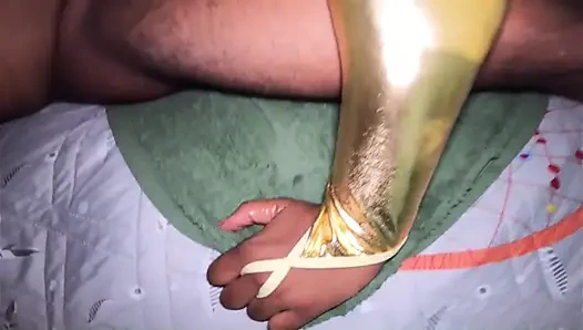 Tükürük kaygan tıraşsız tümsek dikkat dağıtıcı sadece dağınık emiyor ve kesinlikle derin filtrelenmemiş u glittery - jhodez1