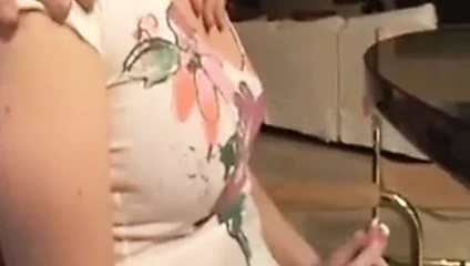 Jennifer White yaşlı dölü tadıyor