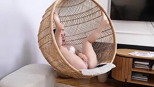 Lezbiyen eğlencesi, kıllı amına yumruk sokma