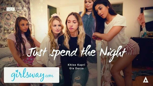 Girlsway – gia derza pijama partisi sırasında sevgilisinin üvey kız kardeşini sikiyor