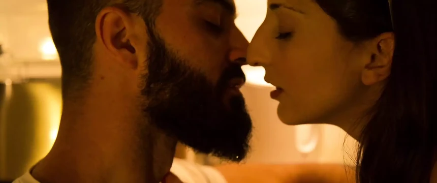 Экшн с висячим