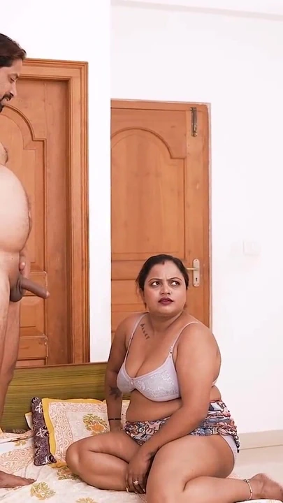 EN IYI IKI FREIND TEYZELERINI SIKIYOR, SERT BIR ÜÇLÜ SEKS HIKAYESI | Klip 1