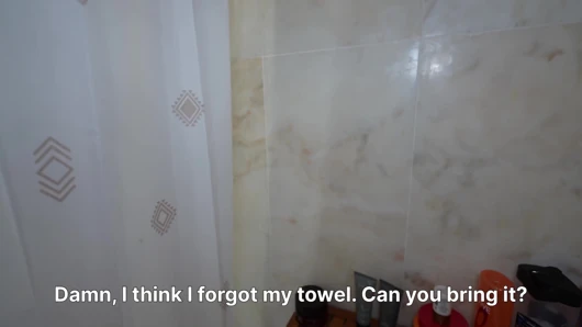 Babamın Yeni Kız Arkadaşı Bana Düzgünce Duş Yapmayı Öğretiyor
