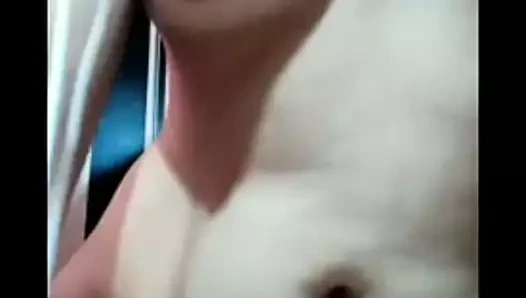 Sıska pinay kendini parmaklıyor.