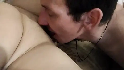 Amcığı sikilmeye yetecek kadar ıslak mı