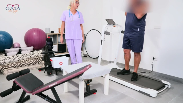 493 ücretsiz - orta yaşlı seksi kadın doktor ep3 - yumruk sokma - lavman - işeme - sikiş