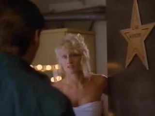 Andrea Thompson - 04 gezegeninde vakit geçiriyor