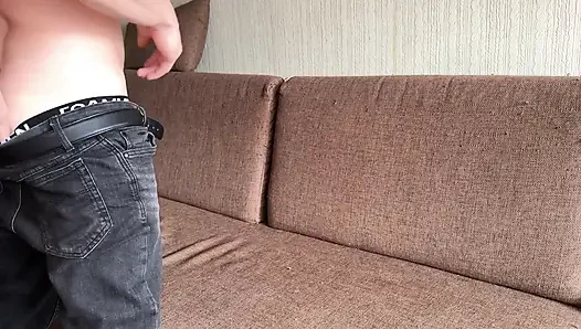 İtaatkar evli kadın göt yalıyor